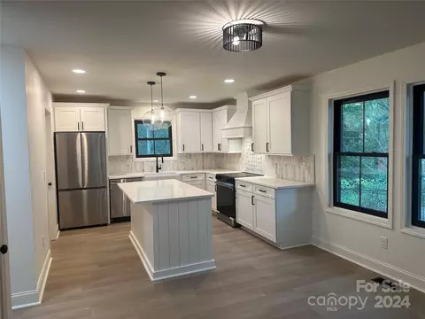 3 Riverside St, Lowell, NC 28098 photo 4