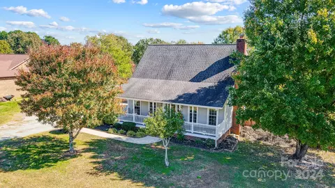 2306 Fox Hunt Dr, Monroe, NC 28110 photo 4