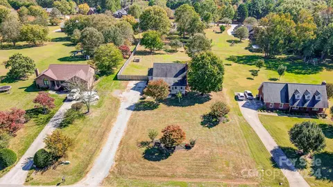 2306 Fox Hunt Dr, Monroe, NC 28110 photo 6