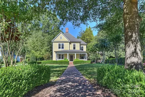 Other - 559 N Main St, Davidson, NC 28036 photo 1 of 10