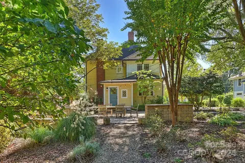 Exterior - 559 N Main St, Davidson, NC 28036 photo 6 of 6