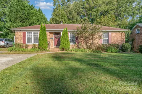 5611 Kildare Dr, Charlotte, NC 28215
