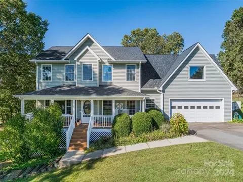 73 Azalea Dr, Weaverville, NC 28787