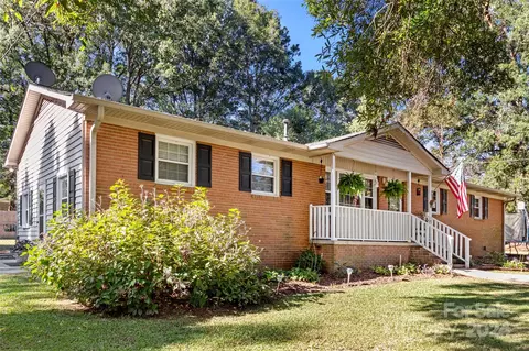 2324 Continental Dr, Lancaster, SC 29720