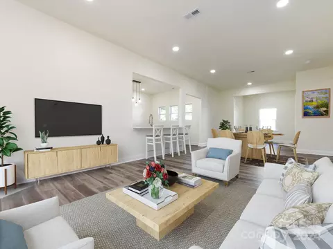 205 S Maple St, Dallas, NC 28034