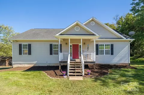 932 Airport Rhodhiss Rd, Hickory, NC 28601