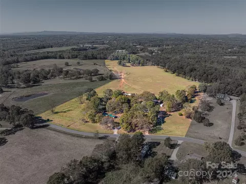 4214 Nc 182 Hwy, Crouse, NC 28033
