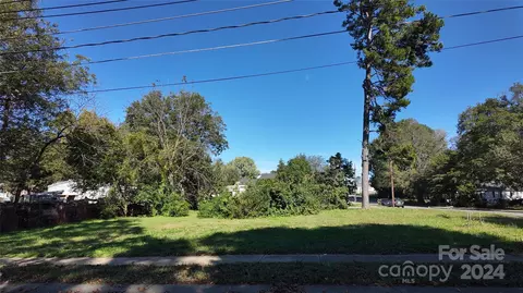 2901 Clyde Dr, Charlotte, NC 28208
