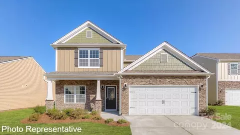 121 Shorthorn Rd, Fletcher, NC 28732