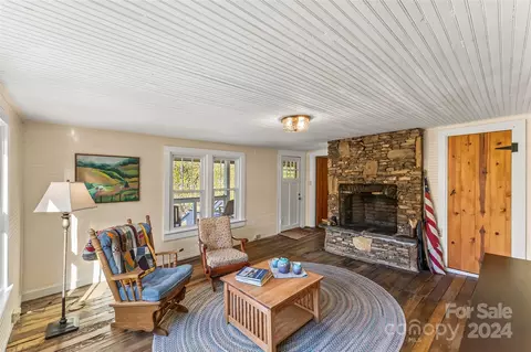 Living - 4876 Paint Fork Rd, Mars Hill, NC 28754 photo 2 of 3