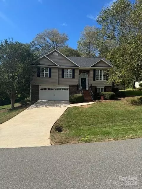 314 Beacon Hill Dr, Gastonia, NC 28056