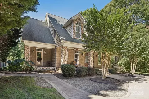 130 Hidden Harbor Rd, Mooresville, NC 28117