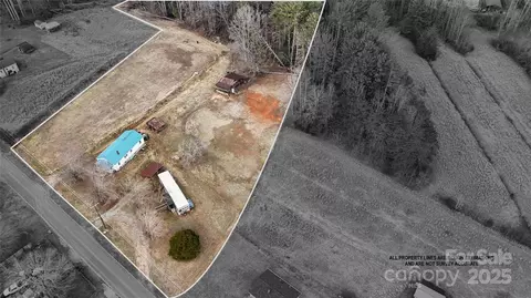 136 Shuffler Rd, Morganton, NC 28655