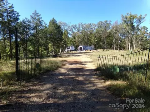 1016 True Rd, Mcconnells, SC 29726