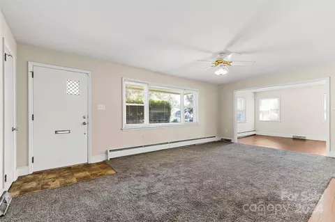Living - 1010 E Franklin St, Monroe, NC 28112 photo 4 of 5