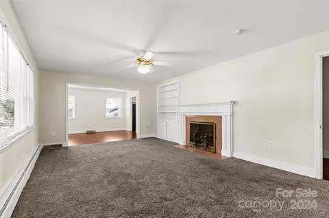 Living - 1010 E Franklin St, Monroe, NC 28112 photo 1 of 5
