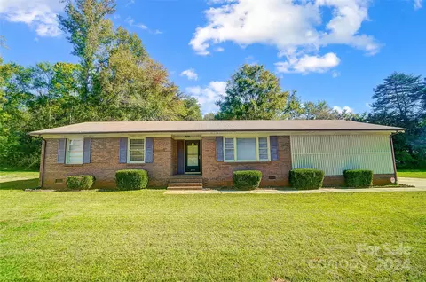 3712 Small Ave, Charlotte, NC 28269