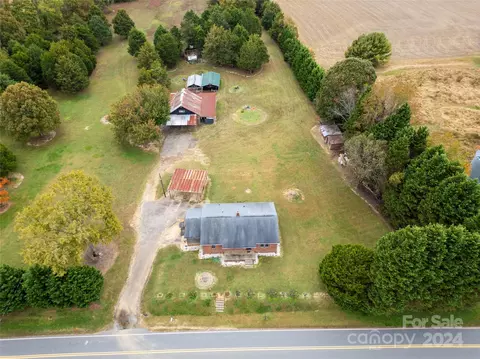 3985 Caldwell Rd, Newton, NC 28658