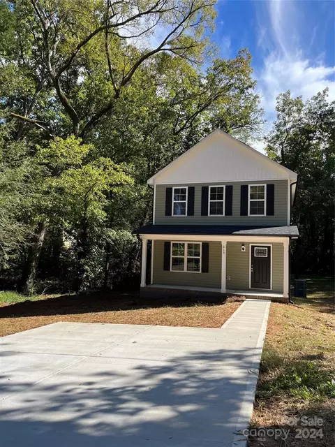 215 Spring Dr, Salisbury, NC 28144