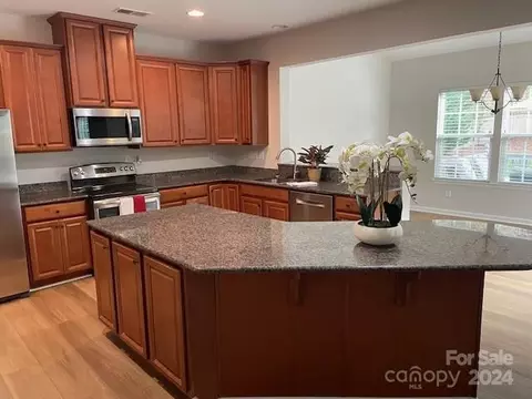 Kitchen - 2219 Knocktree Dr, Indian Trail, NC 28079 photo 1 of 2