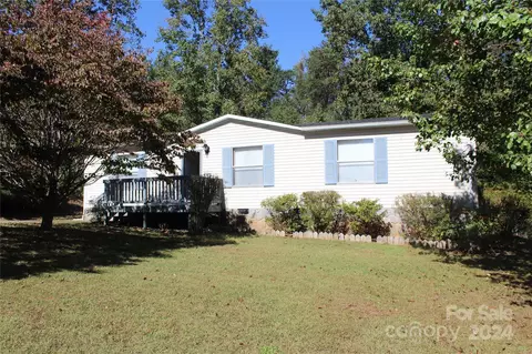 405 Fletcher St, Morganton, NC 28655