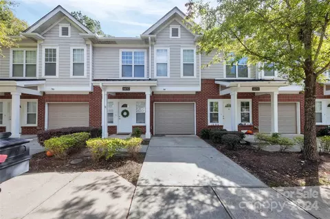 14057 Castle Abbey Ln, Charlotte, NC 28277