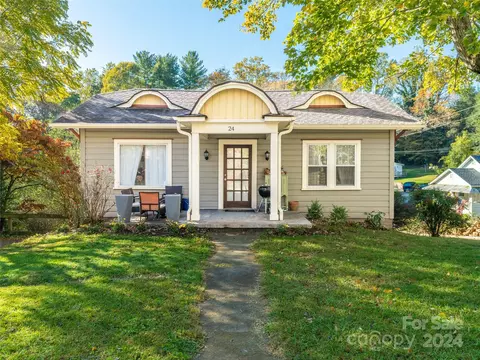 24 Hendrix St, Asheville, NC 28806