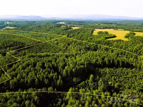 07 Stroud Rd, Ellenboro, NC 28040