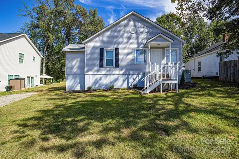 349 Kirby Dr, Charlotte, NC 28214