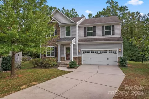 12309 Lookout Point Dr, Charlotte, NC 28269