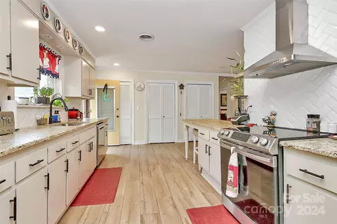 Kitchen - 401 Pinecroft Ln, Spencer, NC 28159 photo 2 of 3
