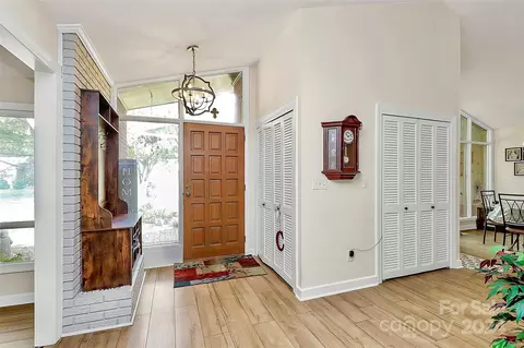 Entry Way - 401 Pinecroft Ln, Spencer, NC 28159 photo 2 of 3