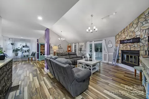 9114 Windjammer Dr, Tega Cay, SC 29708 photo 12