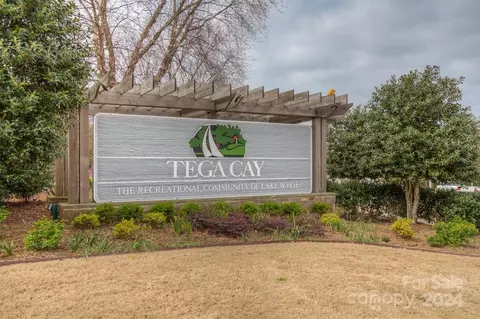 9114 Windjammer Dr, Tega Cay, SC 29708 photo 32