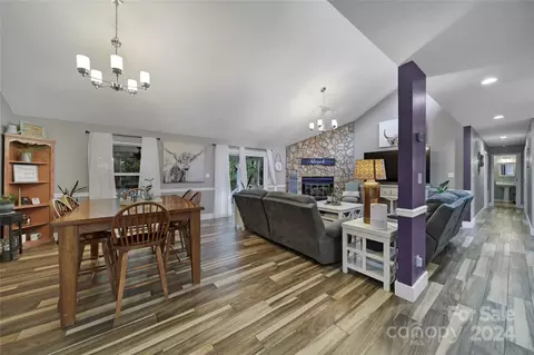 9114 Windjammer Dr, Tega Cay, SC 29708 photo 9