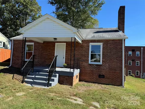 305 Morganton Nw St NW, Valdese, NC 28690
