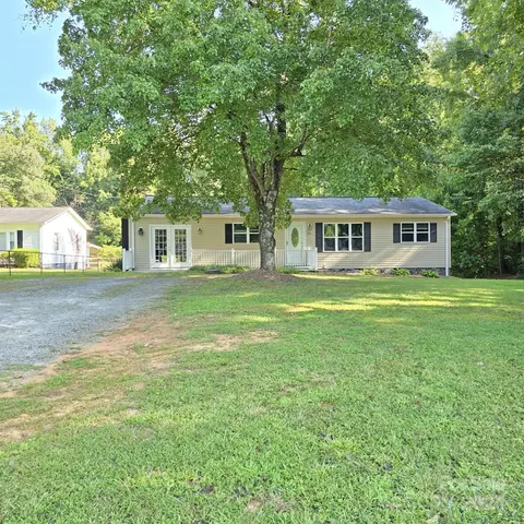 5043 Old Salisbury Rd, Lexington, NC 27295