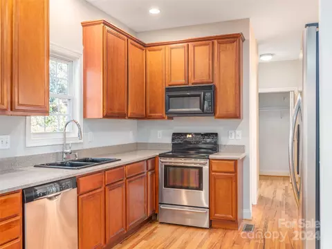 5 Graylyn Dr, Fairview, NC 28730 photo 9