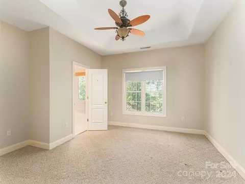 5 Graylyn Dr, Fairview, NC 28730 photo 15