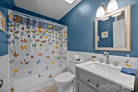 Bath - 50 Shell Rd, Marion, NC 28752 photo 1 of 1