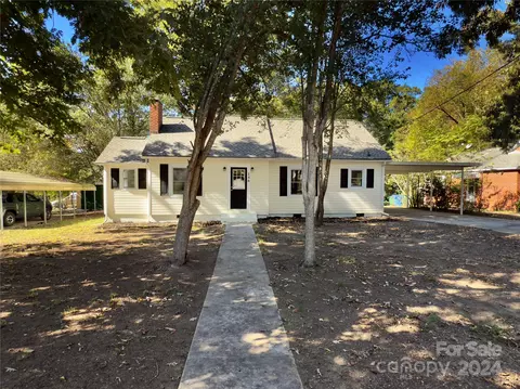 146 Linwood Dr, Albemarle, NC 28001