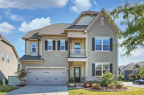 1000 Pebble Brook Cir, Waxhaw, NC 28173