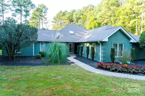 128 Wood Thrush Ln, Mooresville, NC 28117