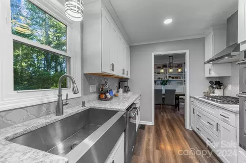 Kitchen - 2511 Applegate Dr, Concord, NC 28027 photo 3 of 4