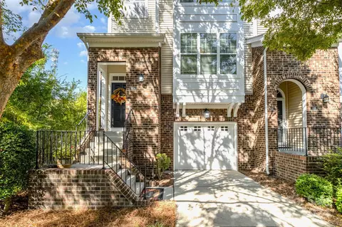 11214 Bridgewater Dr, Huntersville, NC 28078