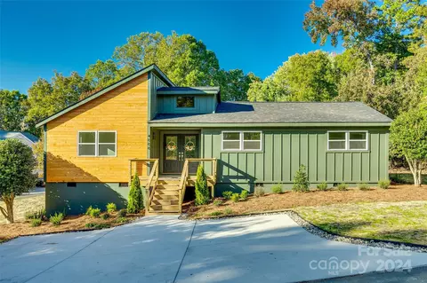 4006 Windward Dr, Tega Cay, SC 29708 photo 3