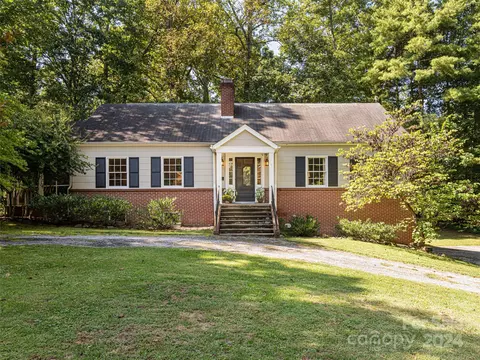 1 Amherst Rd, Asheville, NC 28803