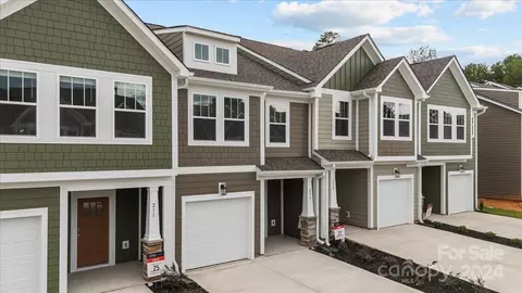 215 Tippin Trl, Travelers Rest, SC 29690