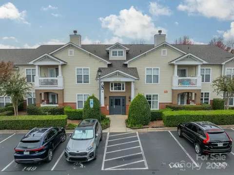 16748 Amberside E Rd E, Cornelius, NC 28031
