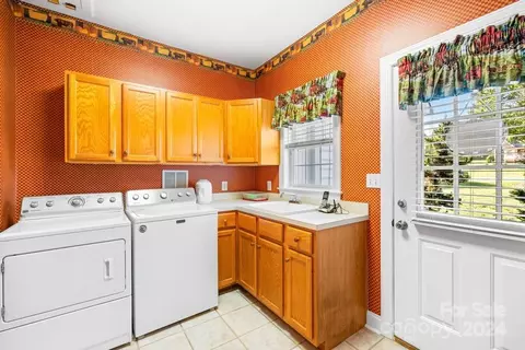1300 Coymac Ct, Midland, NC 28107 photo 21